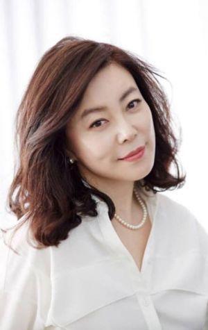 Choi Hwa-jeong 